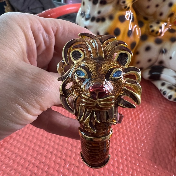 KJL magnetic lion bracelet - Picture 1 of 9